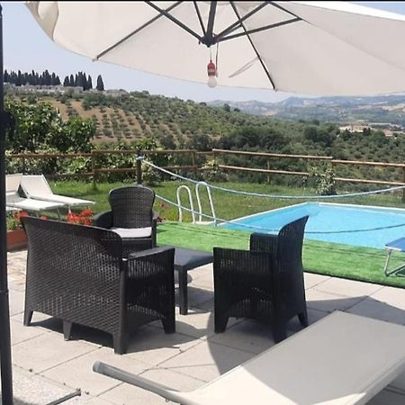 B&B La Casa In Campagna Collecorvino ภายนอก รูปภาพ