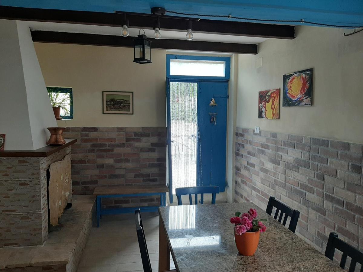 B&B La Casa In Campagna Collecorvino ภายนอก รูปภาพ