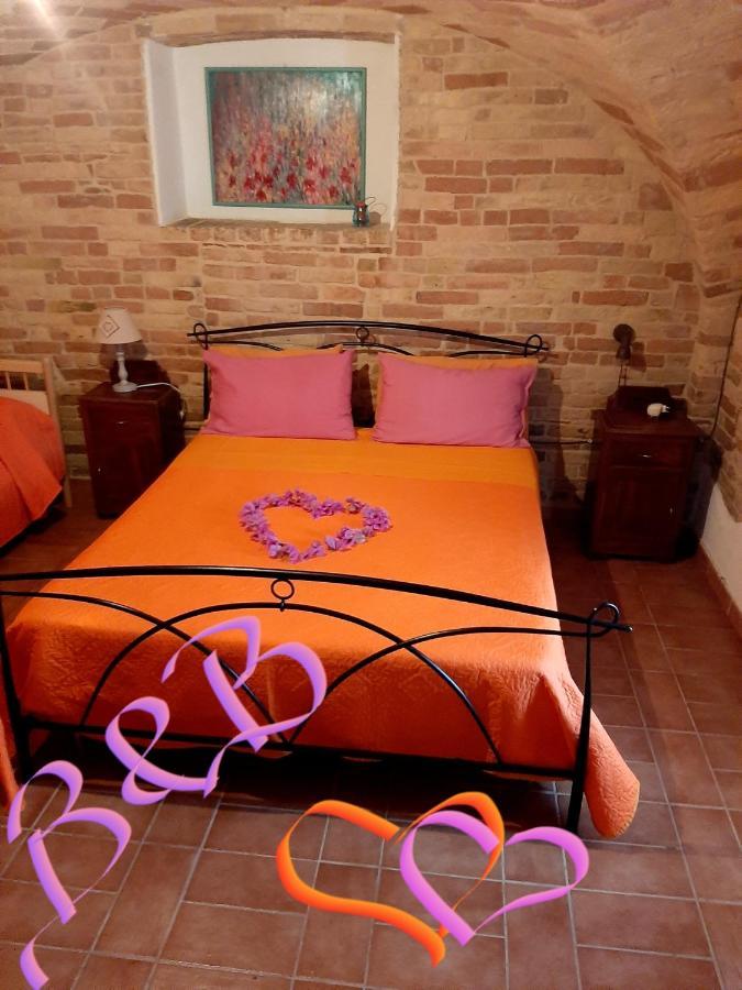 B&B La Casa In Campagna Collecorvino ภายนอก รูปภาพ