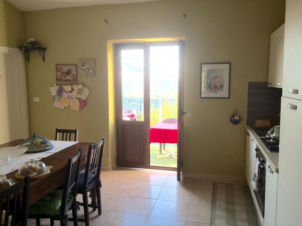 B&B La Casa In Campagna Collecorvino ภายนอก รูปภาพ