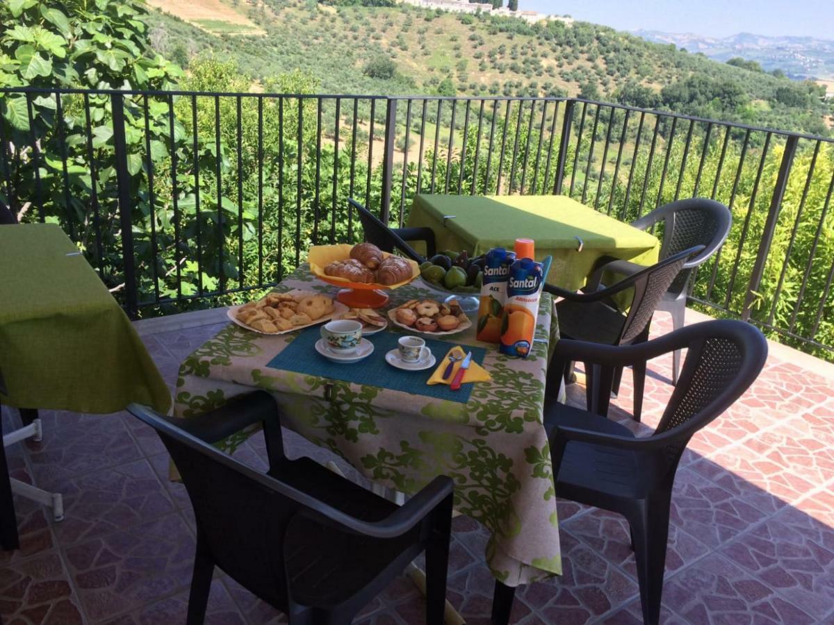 B&B La Casa In Campagna Collecorvino ภายนอก รูปภาพ